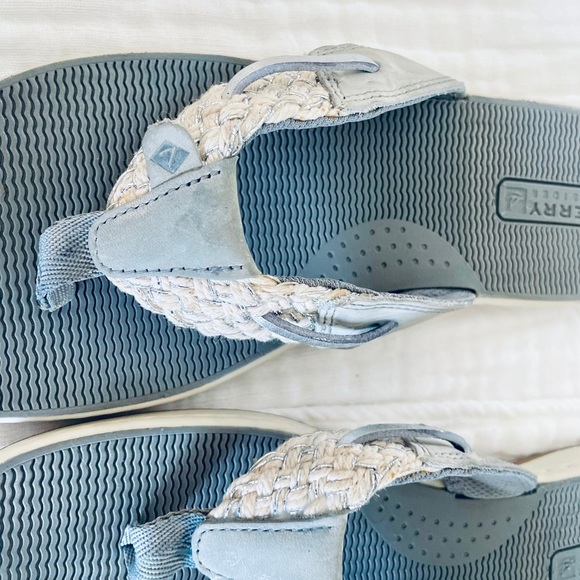 Sperry Parrotfish silver/gray flip flop sandals leather/woven comfort soles 9 - Picture 4 of 7
